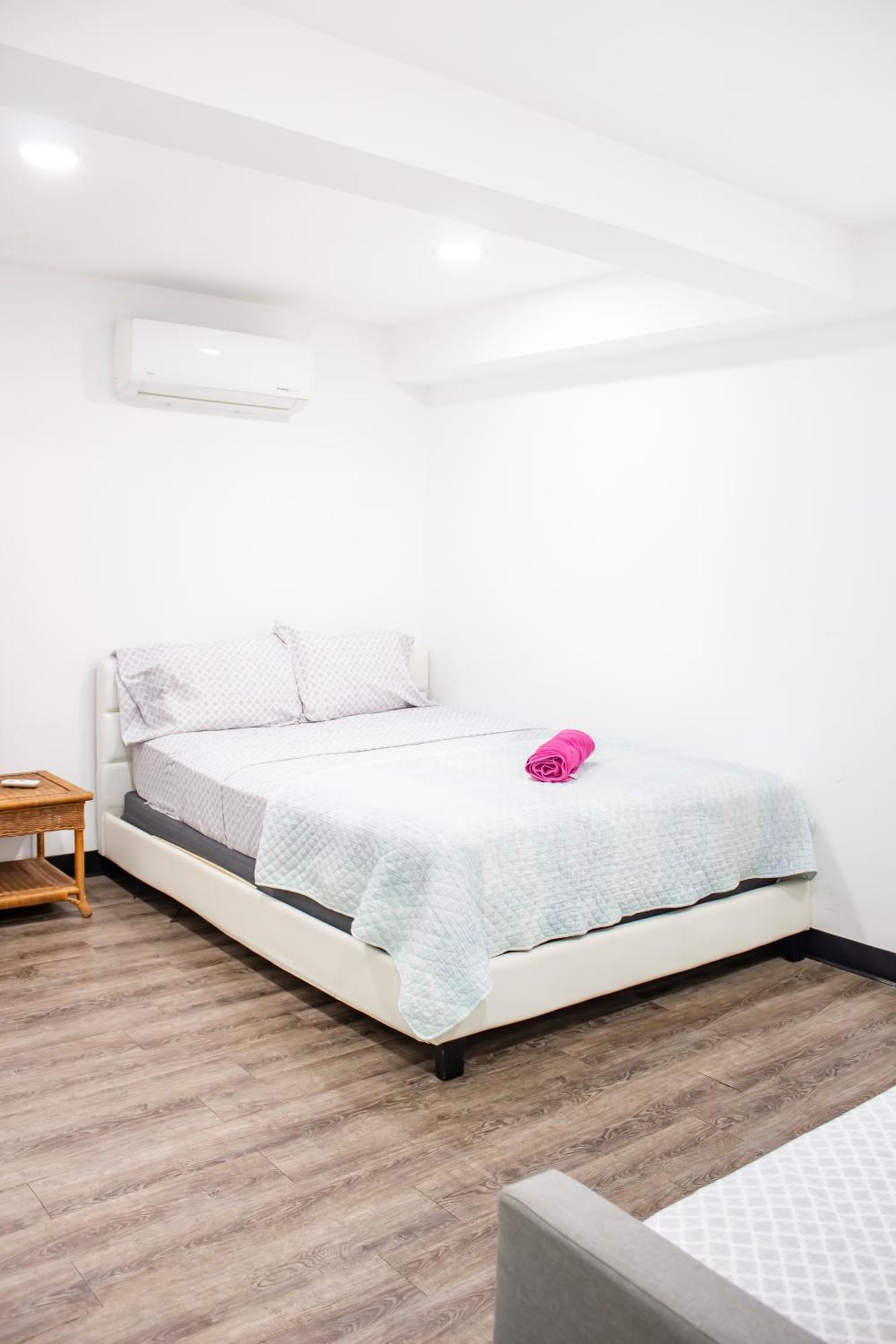 3050 Place San Juan Room photo