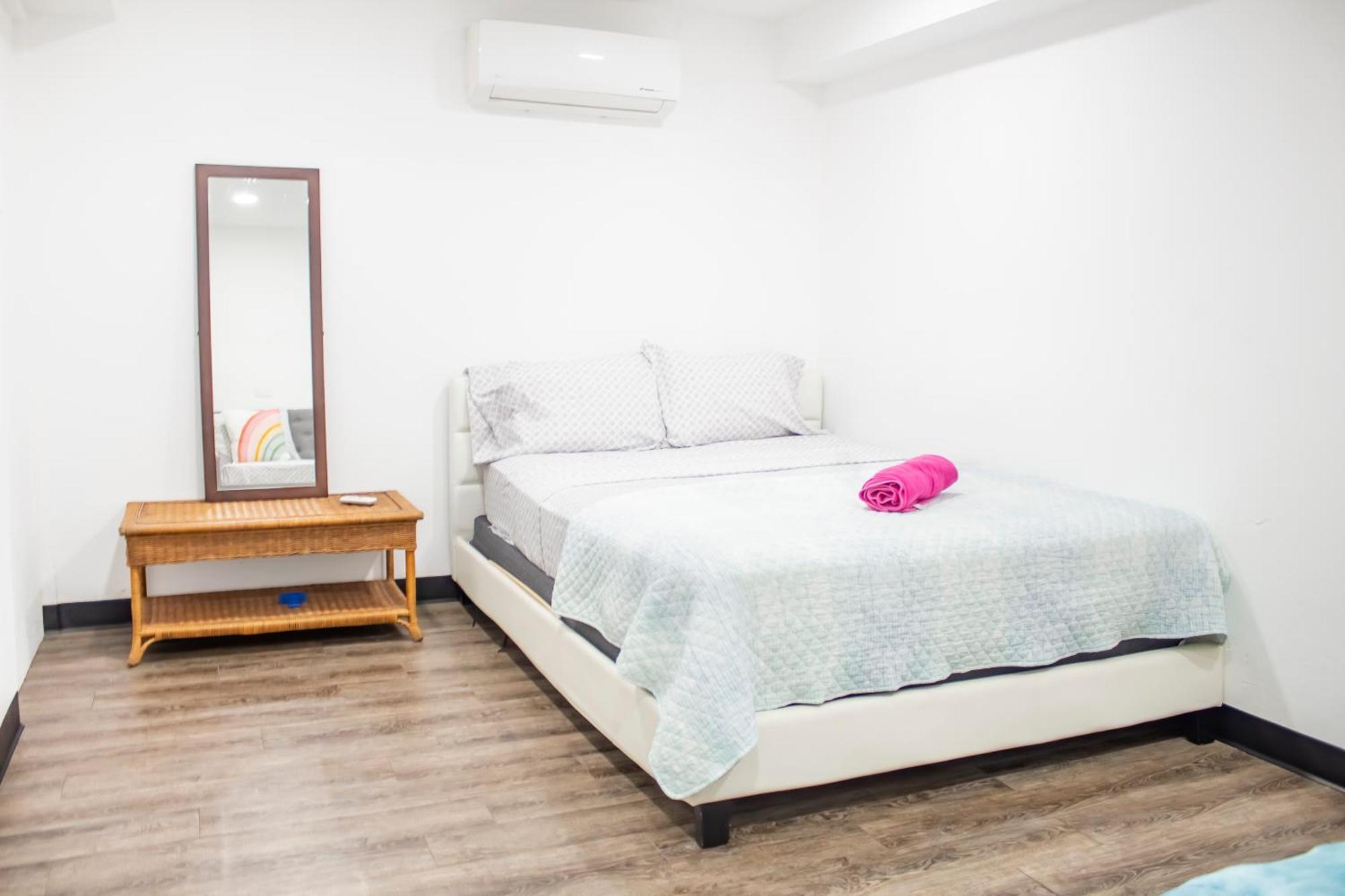 3050 Place San Juan Room photo